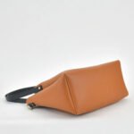 GEORGIA – A sleek and stylish shoulder bag designed for modern fashion lovers, perfect for various occasions in Pakistan.
